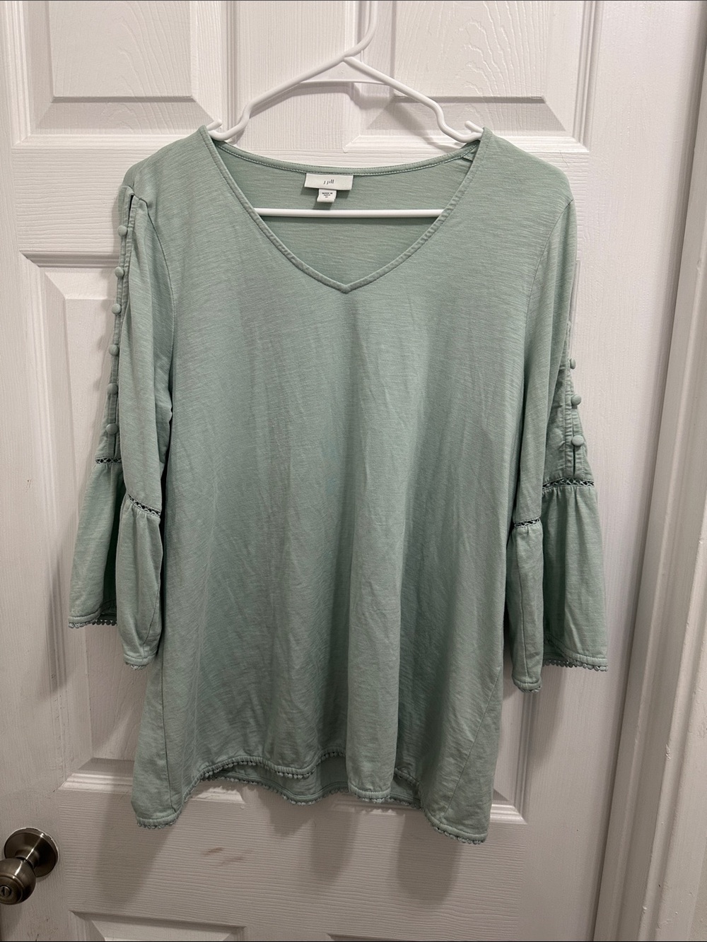 J. Jill Mint Green V-Neck Boho Tunic with Button-Trim Sleeves